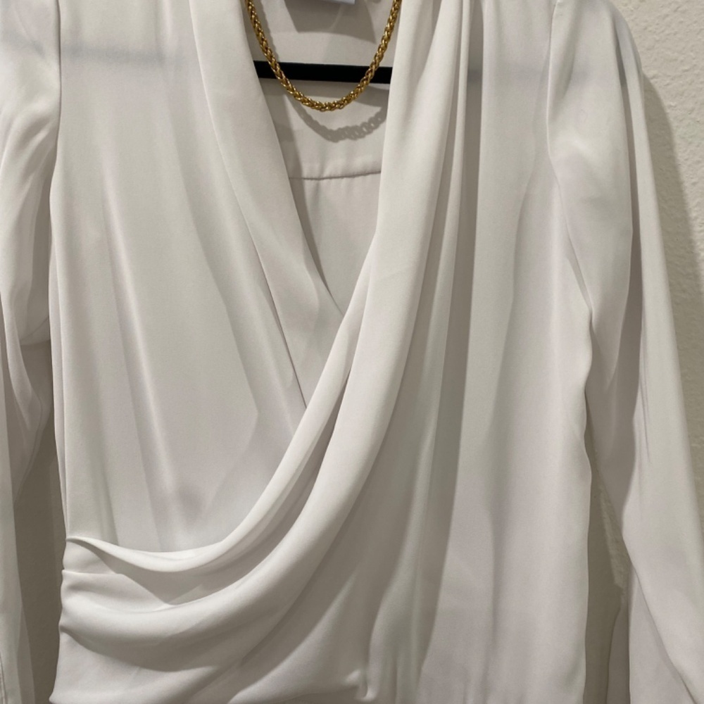 White MLM size S long sleeve wrap, elastic waste ,mini dress - Picture 3 of 9